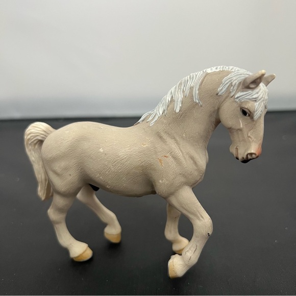 Schleich Horse LIPIZZANER STALLION Gray White Figure Toy Retired 2004 - Picture 1 of 4